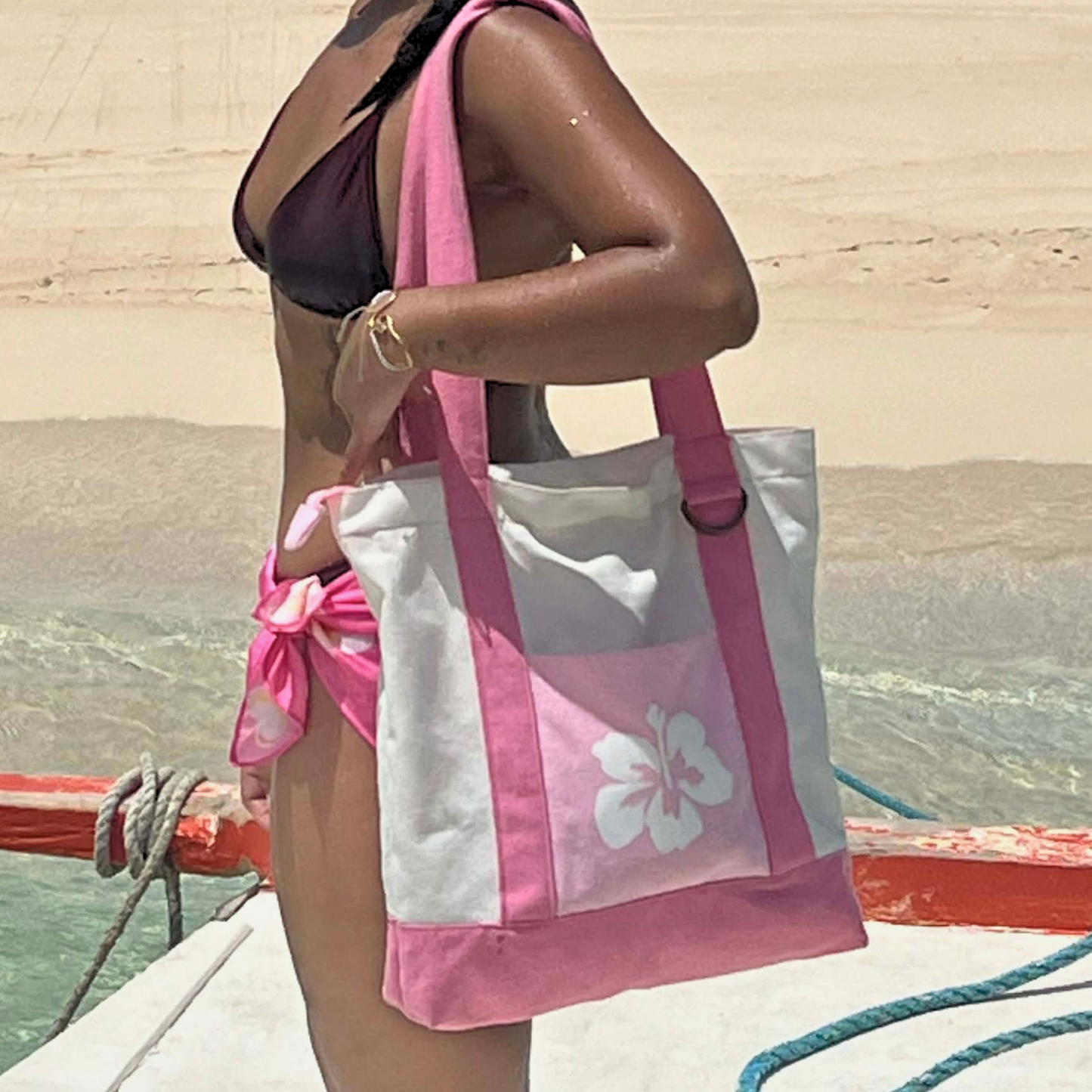 Isla Morena Tote Bag (White Gumamela)