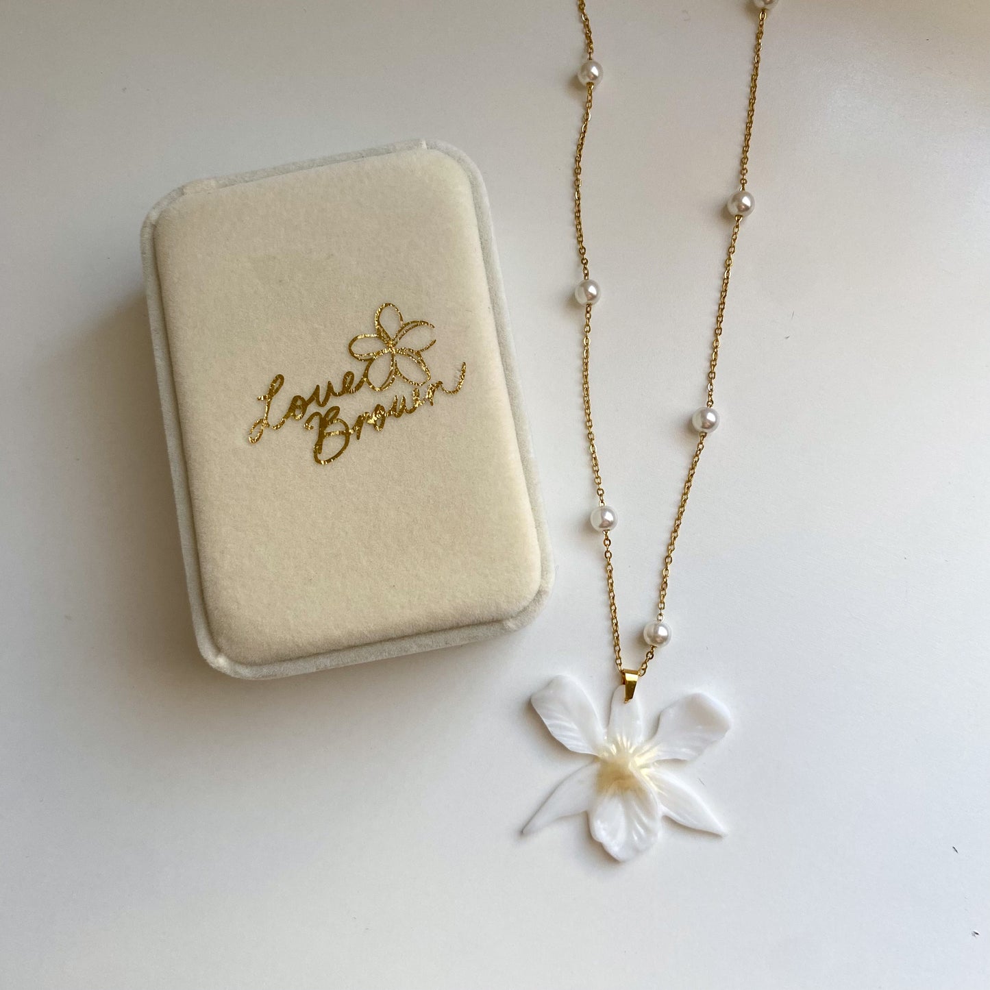 Love Brown Marikit Necklace with Resin Flower Pendant