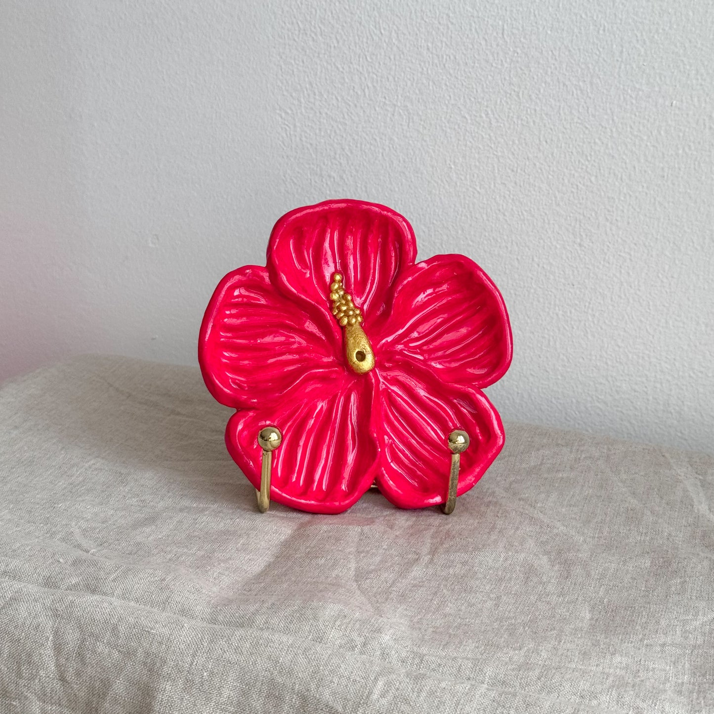 Ihliarts Trinket Dish: Gumamela