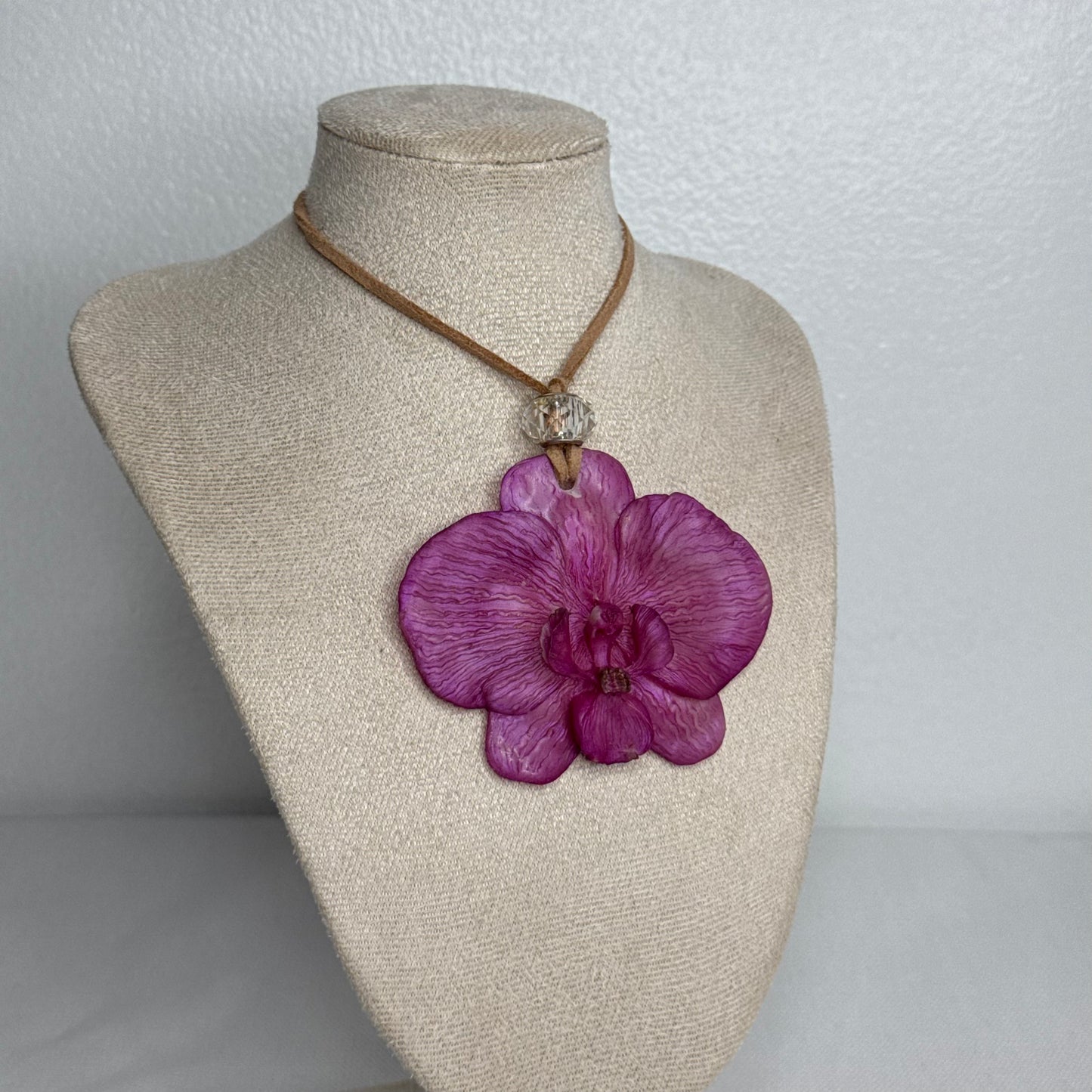 Love Brown Mayumi Necklace 01