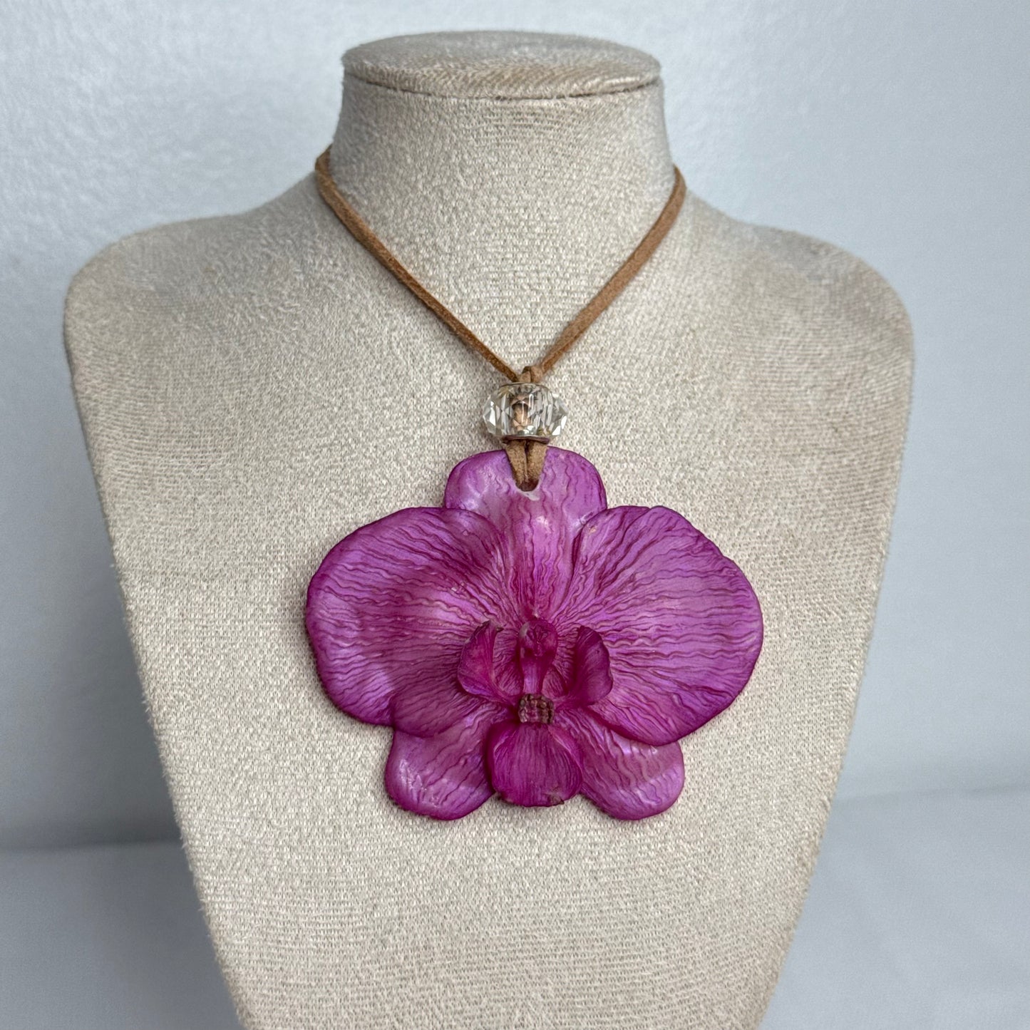 Love Brown Mayumi Necklace 01
