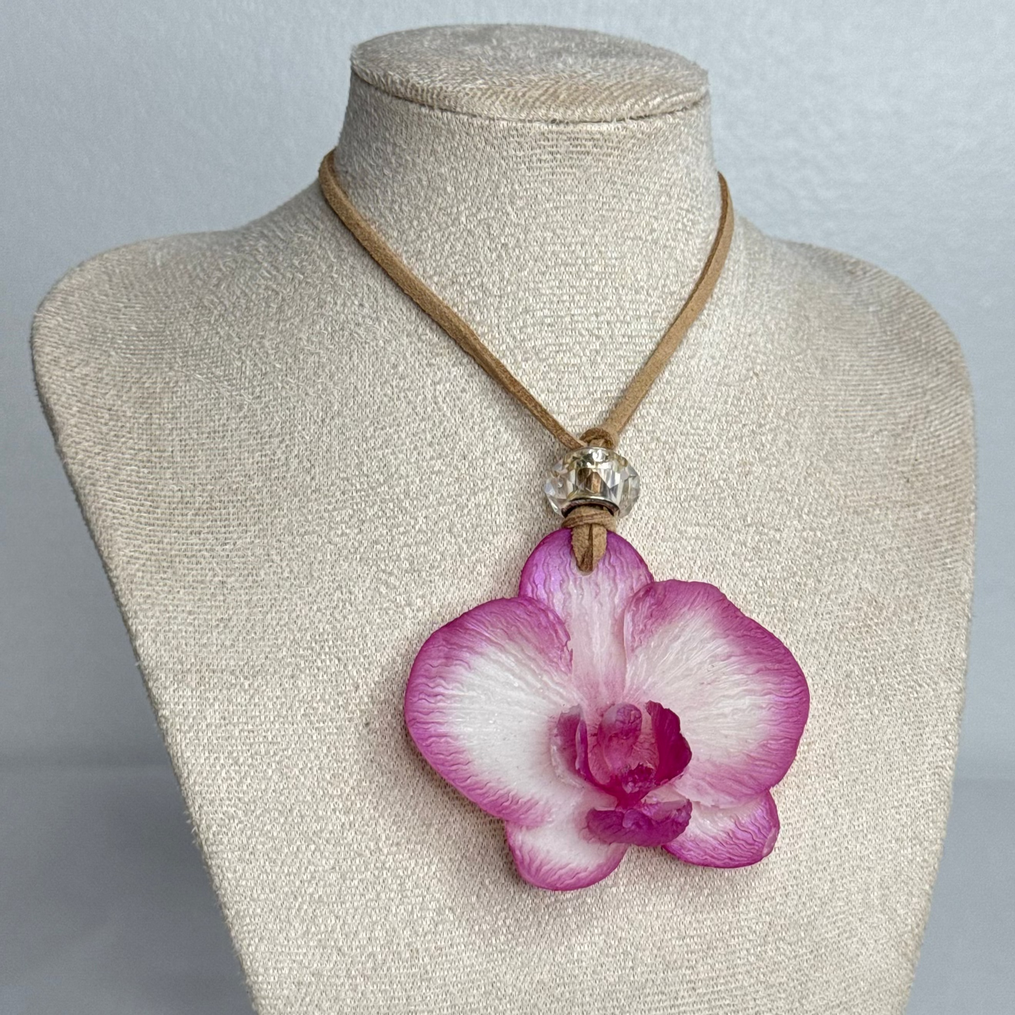 Love Brown Mayumi Necklace 02