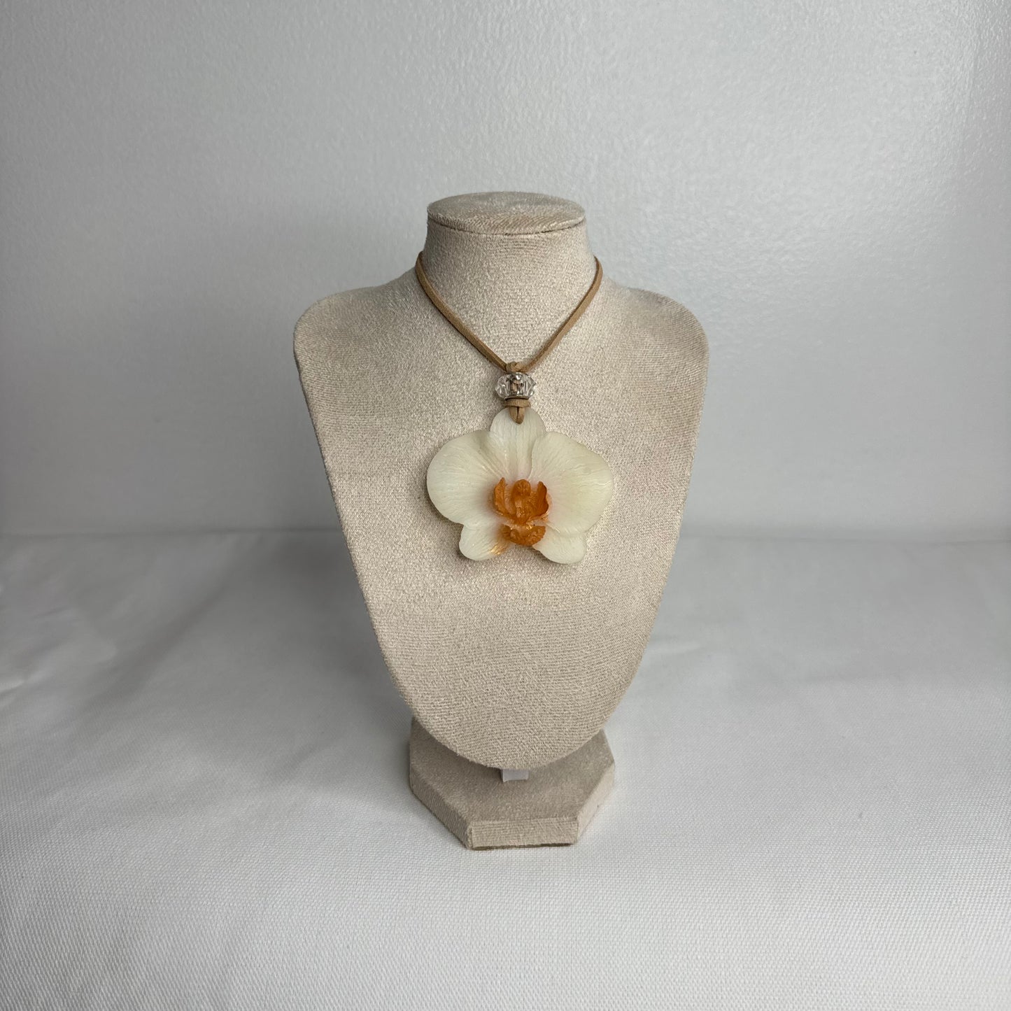 Love Brown Mayumi Necklace 03