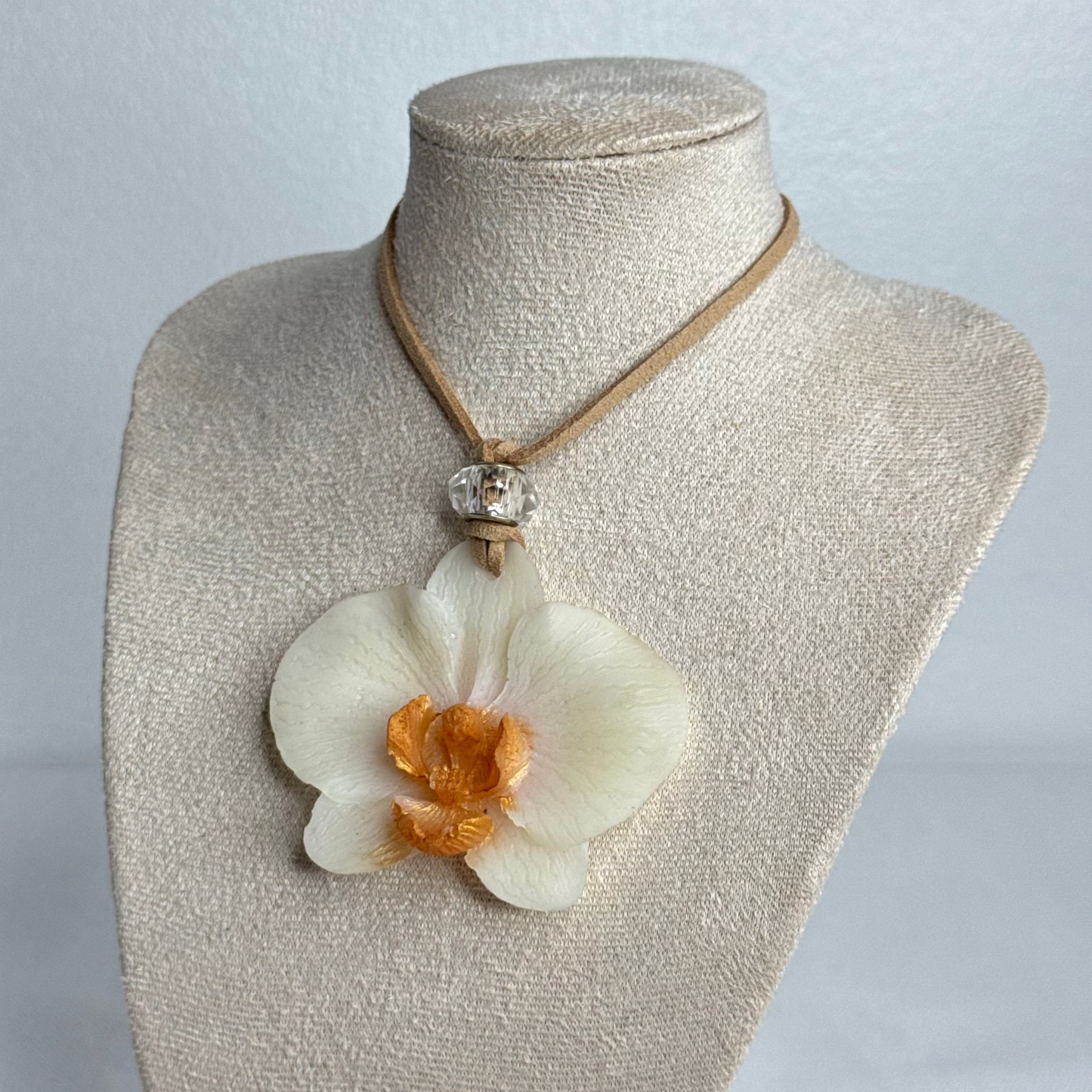Love Brown Mayumi Necklace 03