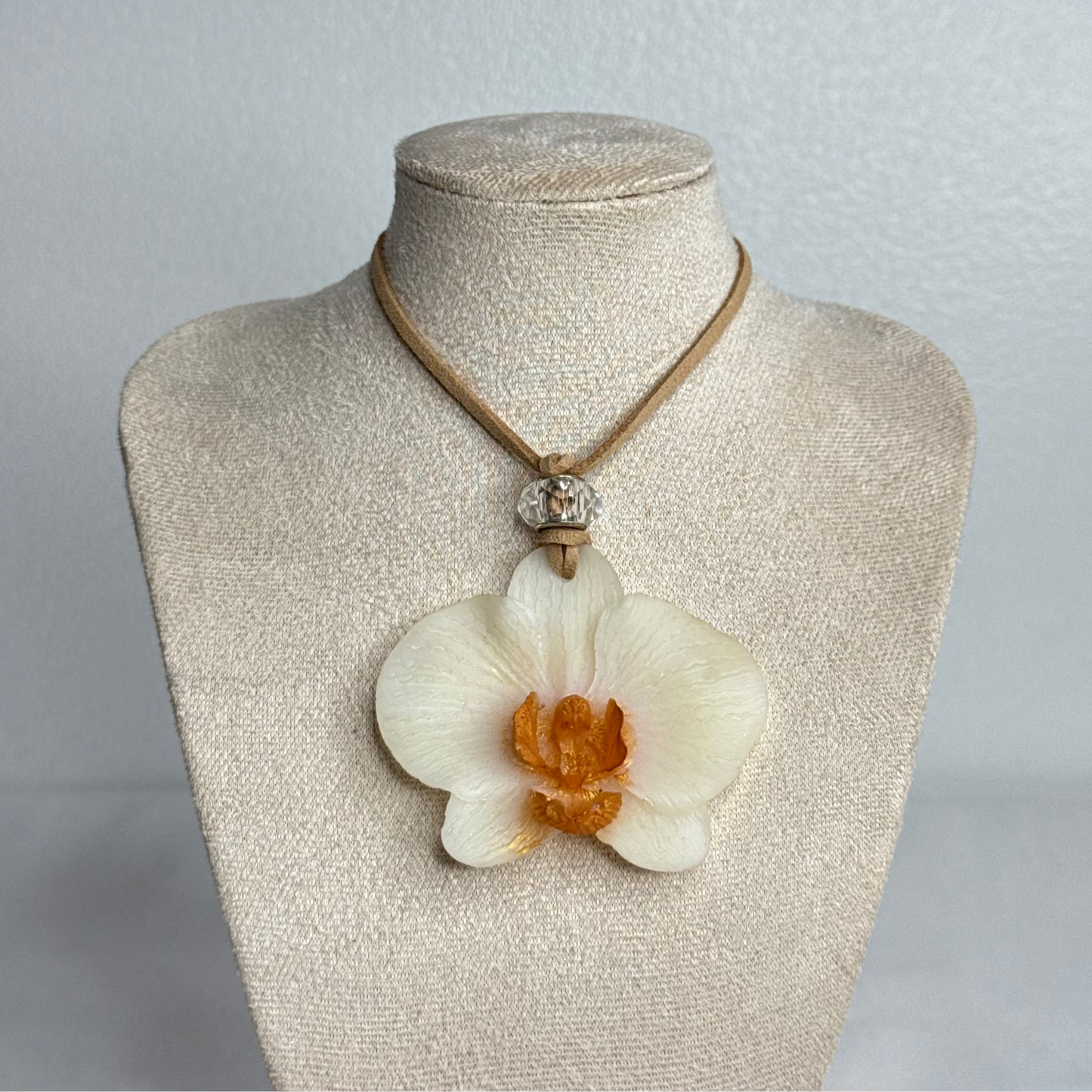 Love Brown Mayumi Necklace 03