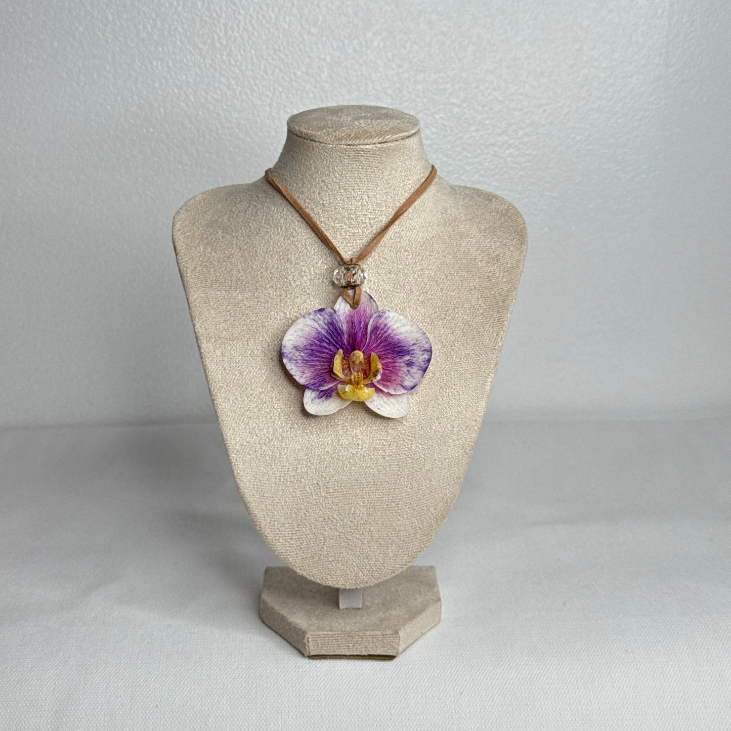 Love Brown Mayumi Necklace 06