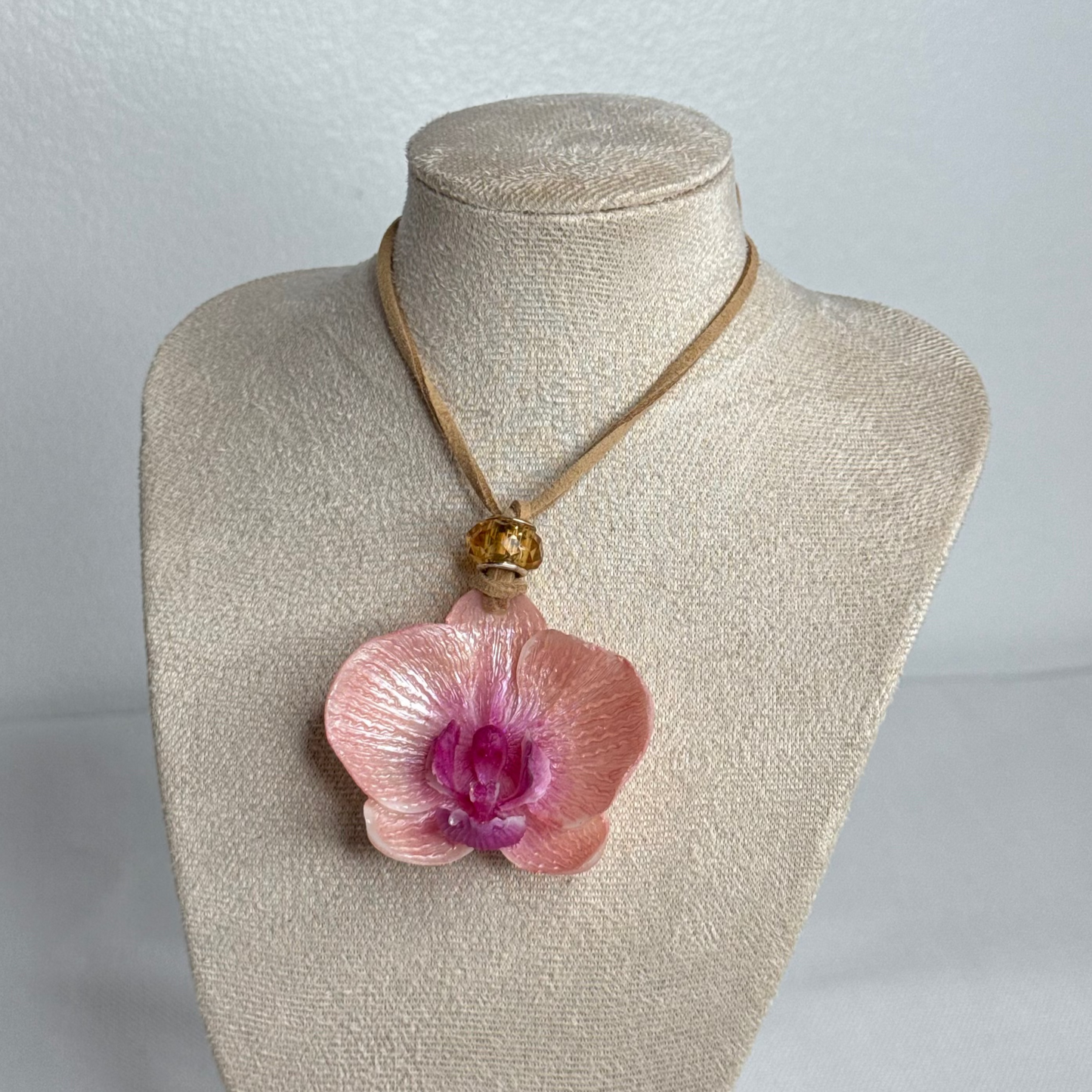 Love Brown Mayumi Necklace 09