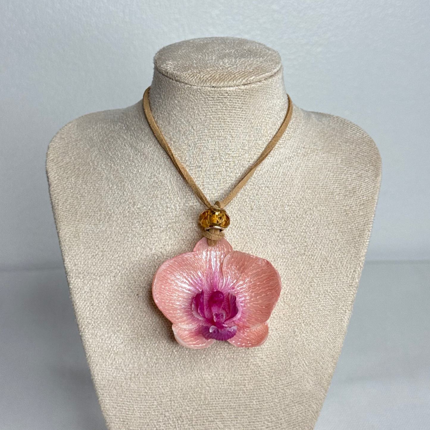 Love Brown Mayumi Necklace 09