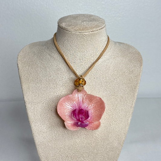 Love Brown Mayumi Necklace 09