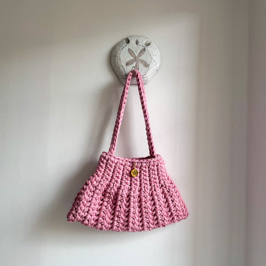 Love Brown x Gaga Gantsilyo: Dumpling Bag (pink)