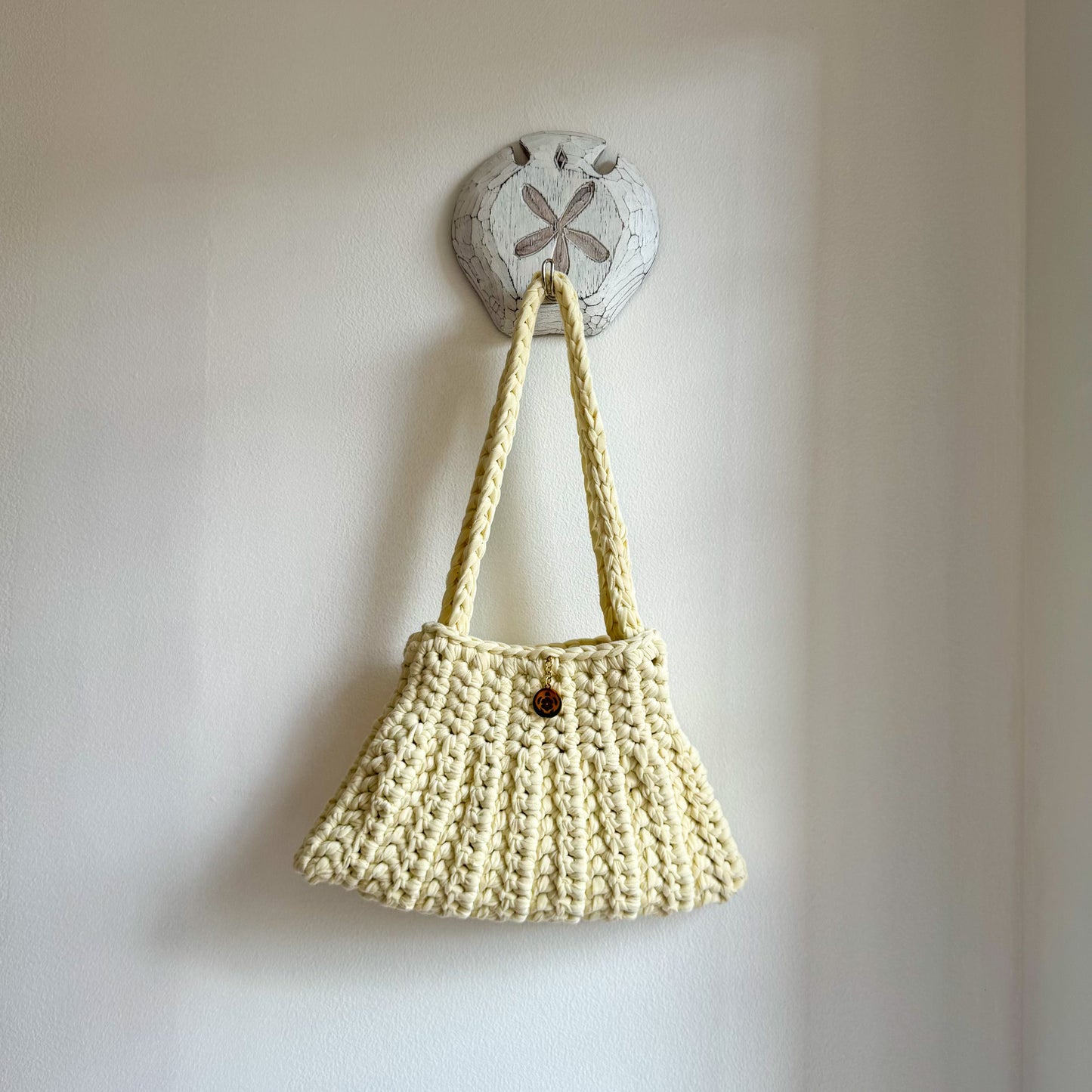 Love Brown x Gaga Gantsilyo: Dumpling Bag (cream)